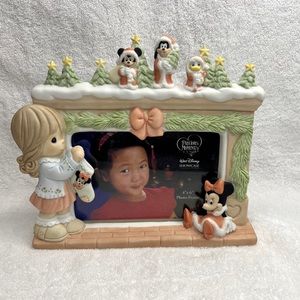 Precious Moments Disney Showcase Photo Picture Frame 2006 Christmas Frame